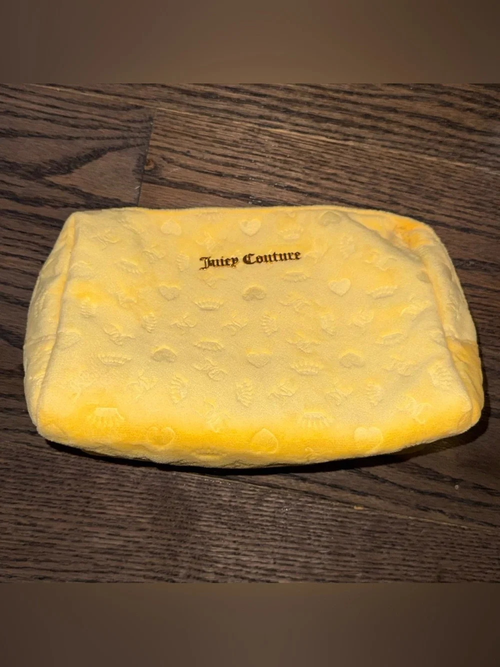 Yellow Juicy Couture makeup bag BRAND NEW with pink inside #y2k #glamour #makeup